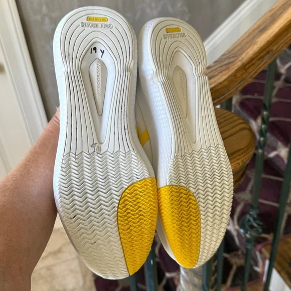 COLE HAAN ZEROGRAND ladies WINNER sneaker size 8, excellent condition - Picture 4 of 9